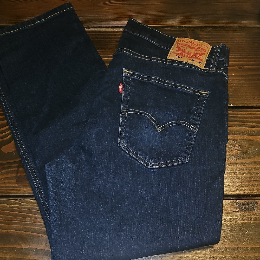 Levi's Blue Straight-Leg Jeans with Signature‎ Stitching